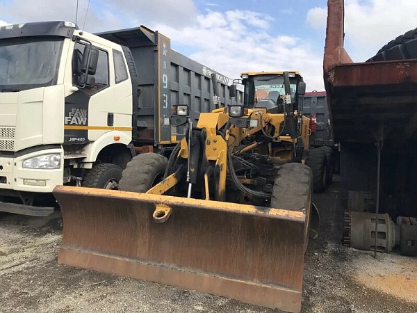 Автогрейдер LGCE G9220F LGCE G9220F